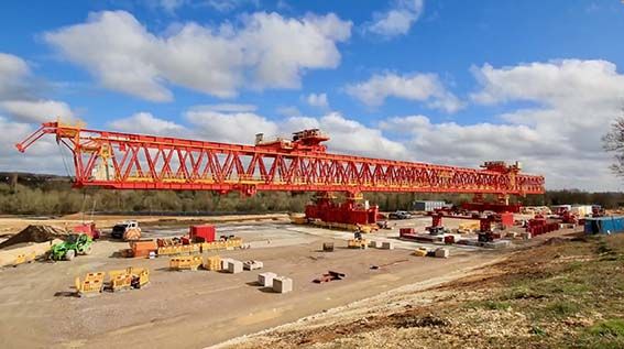 Launching girder for HS2's Colne Valley Viaduct.jpg