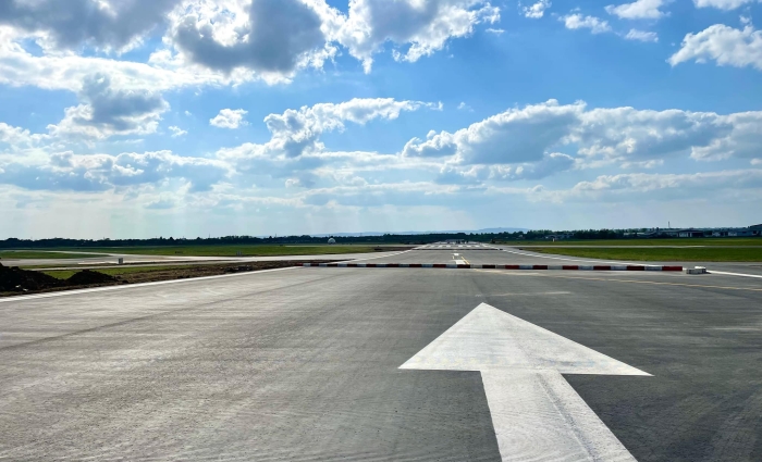 gloucestershire airport.jpg
