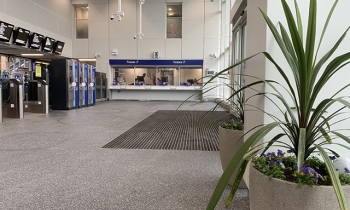 Ilford station ticket office.jpg