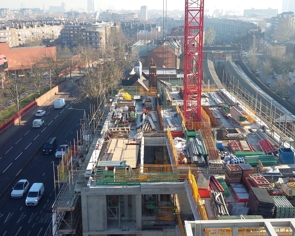 VolkerFitzpatrick LAMDA topping out event 20 Jan 16 (6).jpg