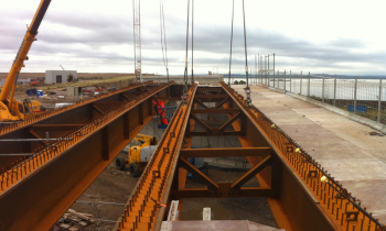 Steel-beam-placement-Jul-2013.jpg